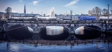 VTG block train on Lombardi bridge in Hamburg